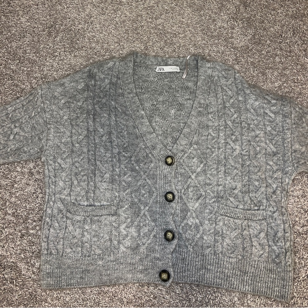 Zara oversized button up cardigan, size m supersoft